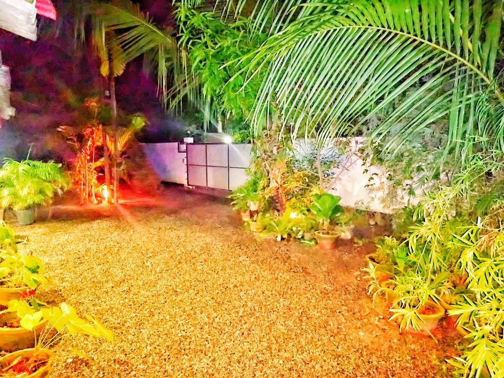 Villa The Bambos à Hikkaduwa Extérieur photo